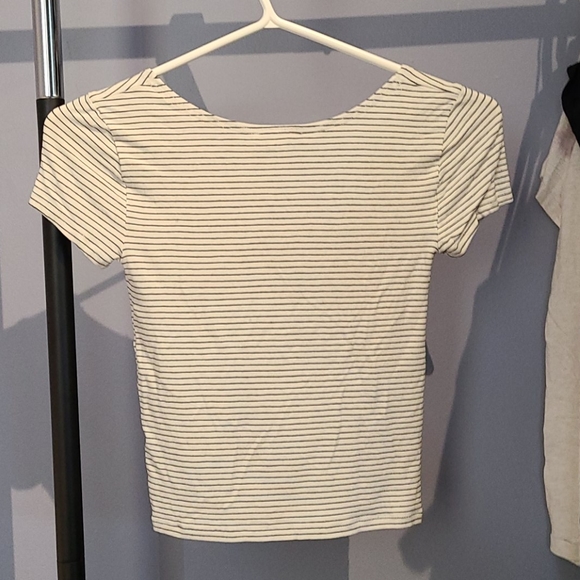 T-shirt - Picture 3 of 3